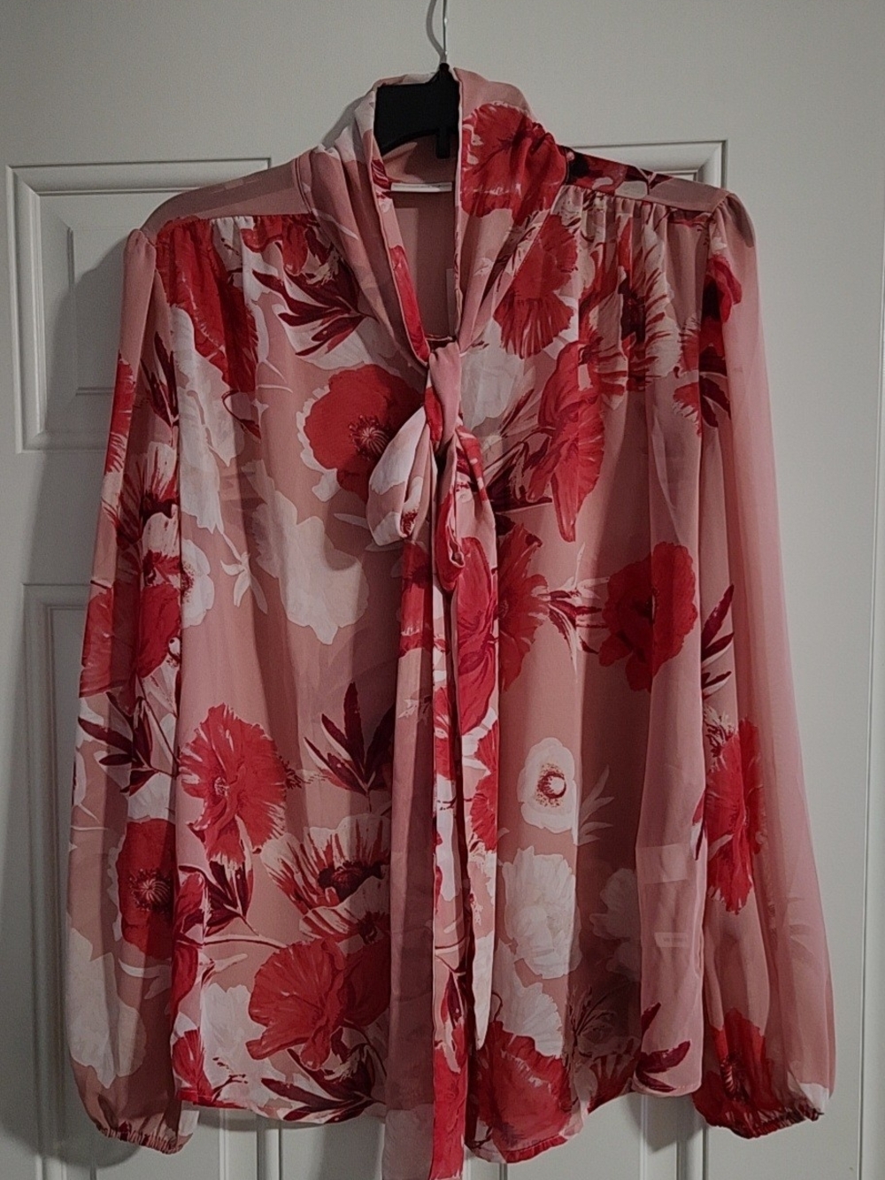 eva mendes for New York & Company Dk. pink/lt. pink Floral Tie-Neck Blouse